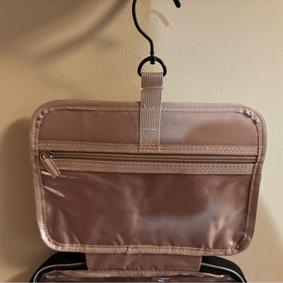 Bagsmart black Quilted Cosmetic Bag - Picture 7 of 8